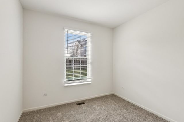 8122 Arlington Lane, Joliet, IL 60431