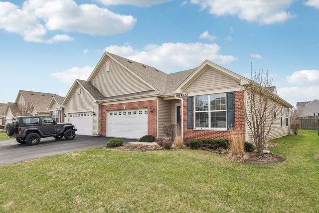 8122 Arlington Lane, Joliet, IL 60431