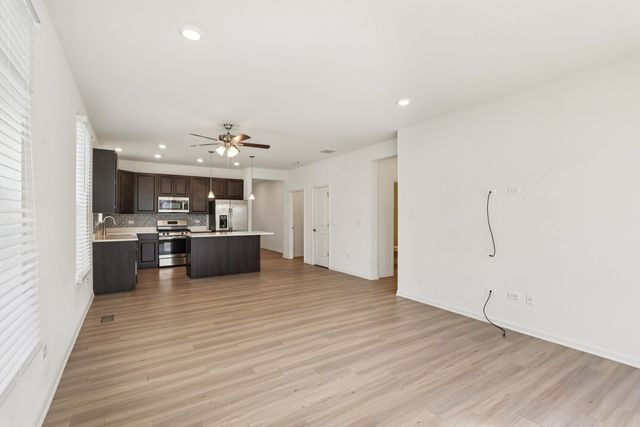 8122 Arlington Lane, Joliet, IL 60431