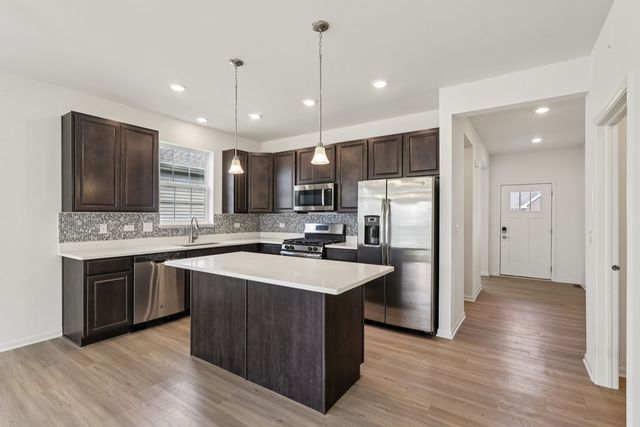 8122 Arlington Lane, Joliet, IL 60431