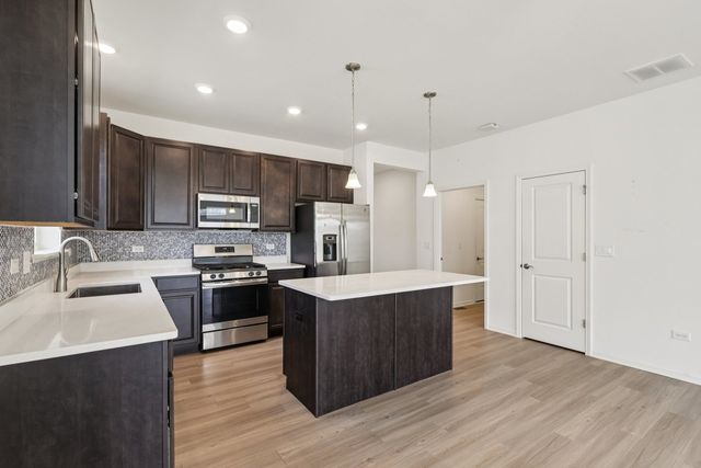 8122 Arlington Lane, Joliet, IL 60431