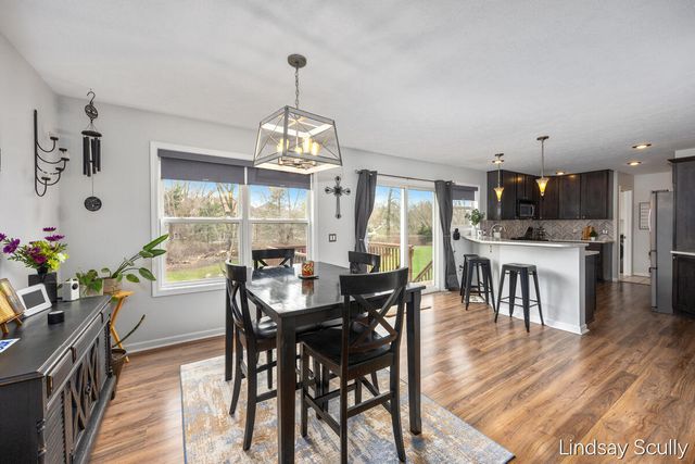 7855 Meadowood Drive, Hudsonville, MI 49426