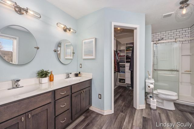 7855 Meadowood Drive, Hudsonville, MI 49426