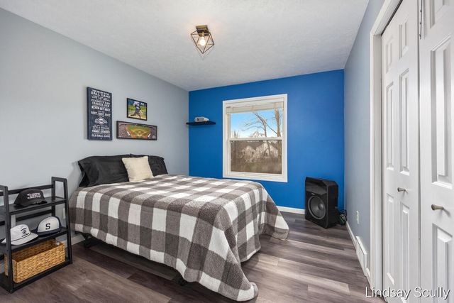 7855 Meadowood Drive, Hudsonville, MI 49426