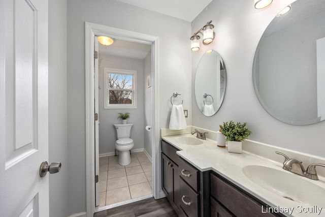 7855 Meadowood Drive, Hudsonville, MI 49426