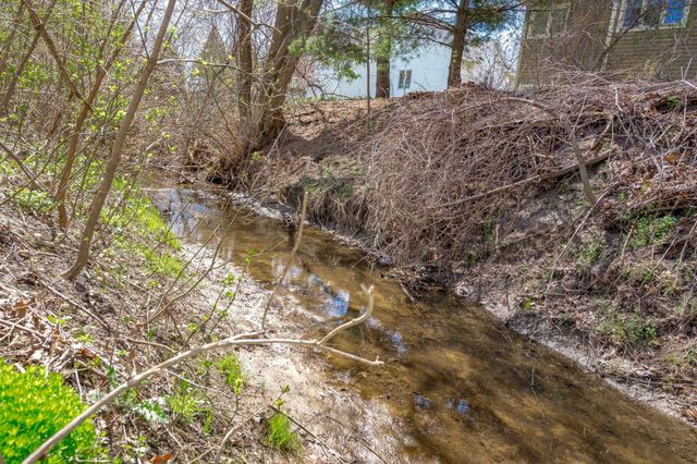 7855 Meadowood Drive, Hudsonville, MI 49426