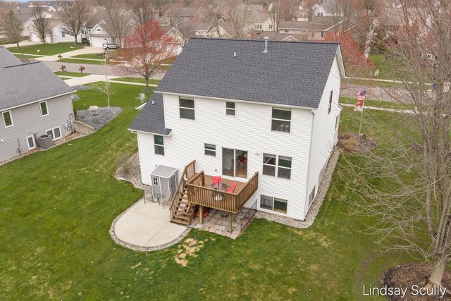 7855 Meadowood Drive, Hudsonville, MI 49426
