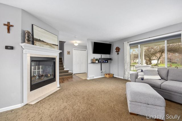 7855 Meadowood Drive, Hudsonville, MI 49426