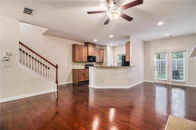 5004 Longview Walk, Decatur, GA 30035