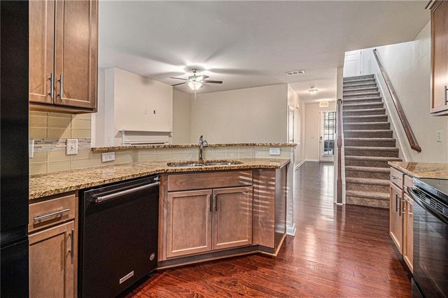 5004 Longview Walk, Decatur, GA 30035