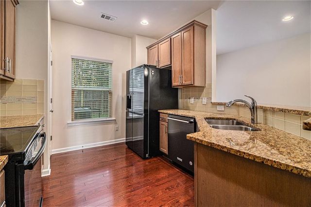 5004 Longview Walk, Decatur, GA 30035