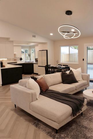 1525 Woodland Oakd, Sacramento, CA 95835