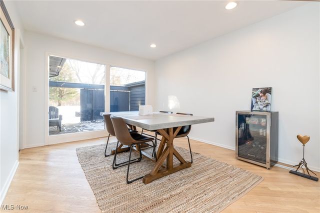 4775 SOM Center Road, Moreland Hills, OH 44022