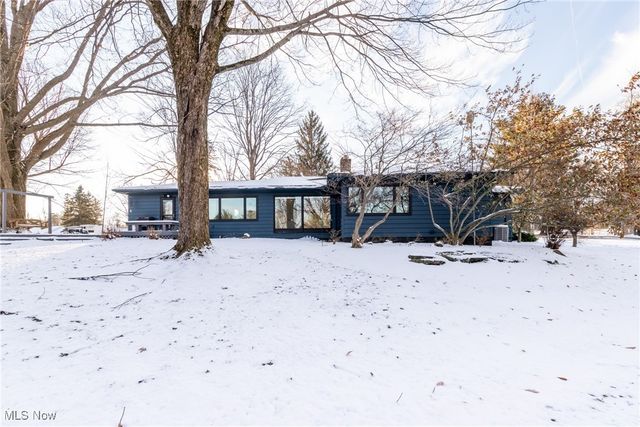 4775 SOM Center Road, Moreland Hills, OH 44022