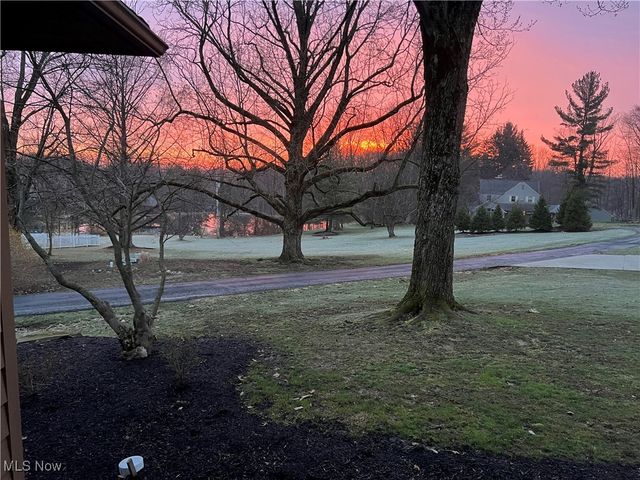 4775 SOM Center Road, Moreland Hills, OH 44022