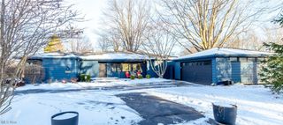 4775 SOM Center Road, Moreland Hills, OH 44022