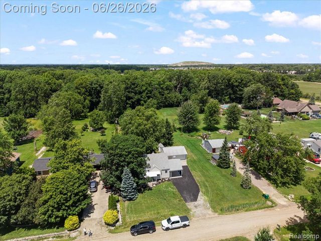43600 Crowley Road, Belleville, MI 48111