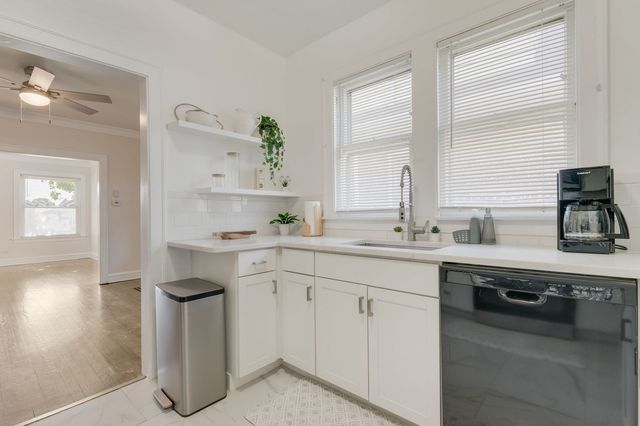 9836 S Drexel Avenue, Chicago, IL 60628