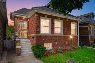9836 S Drexel Avenue, Chicago, IL 60628