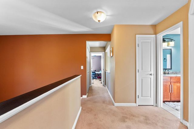 8892 Rambling Ridge Drive, West Chester, OH 45069