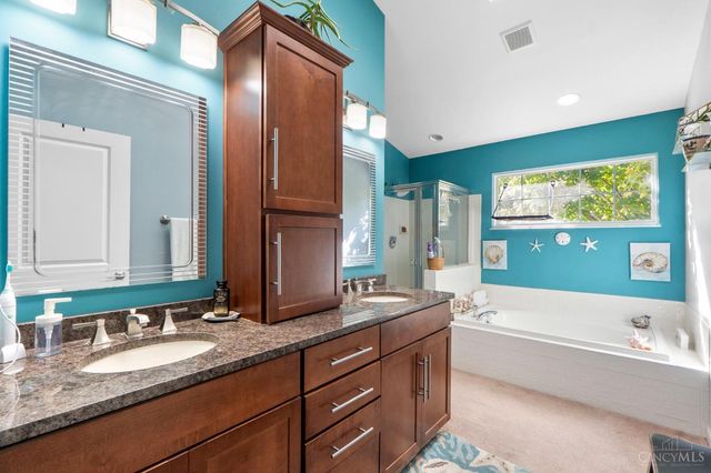 8892 Rambling Ridge Drive, West Chester, OH 45069