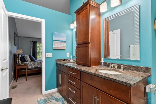 8892 Rambling Ridge Drive, West Chester, OH 45069