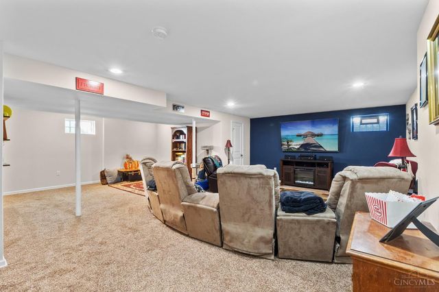 8892 Rambling Ridge Drive, West Chester, OH 45069