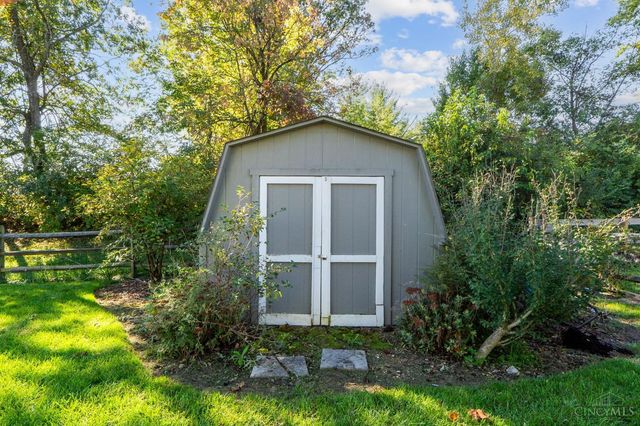 8892 Rambling Ridge Drive, West Chester, OH 45069