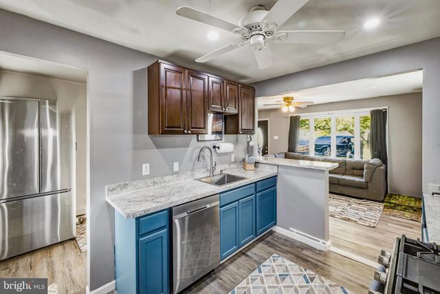 1183 HARKER AVE, West Deptford, NJ 08096