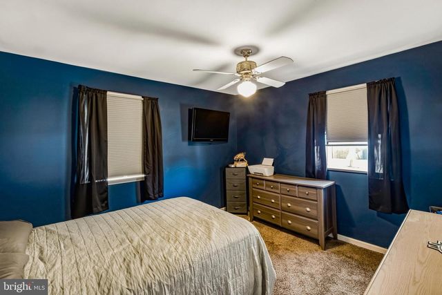 1183 HARKER AVE, West Deptford, NJ 08096