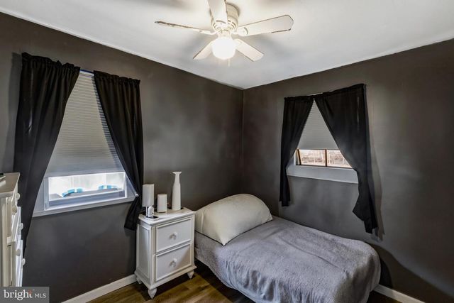 1183 HARKER AVE, West Deptford, NJ 08096