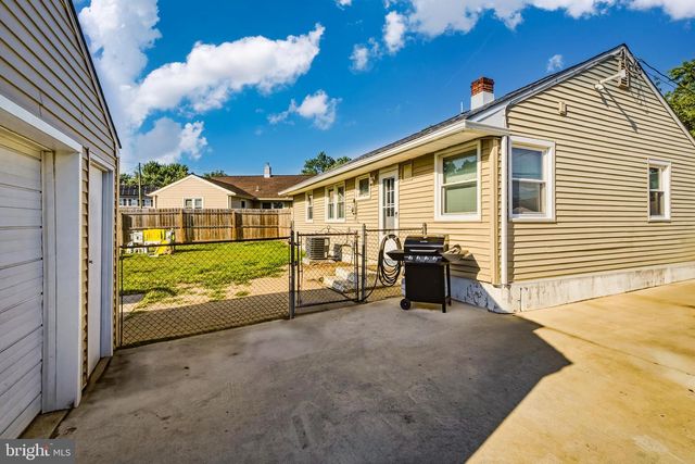 1183 HARKER AVE, West Deptford, NJ 08096