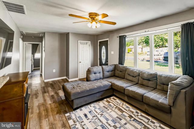 1183 HARKER AVE, West Deptford, NJ 08096
