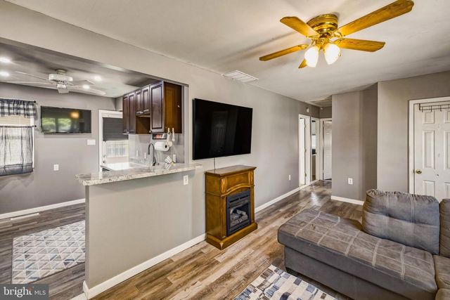 1183 HARKER AVE, West Deptford, NJ 08096