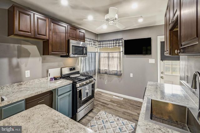 1183 HARKER AVE, West Deptford, NJ 08096
