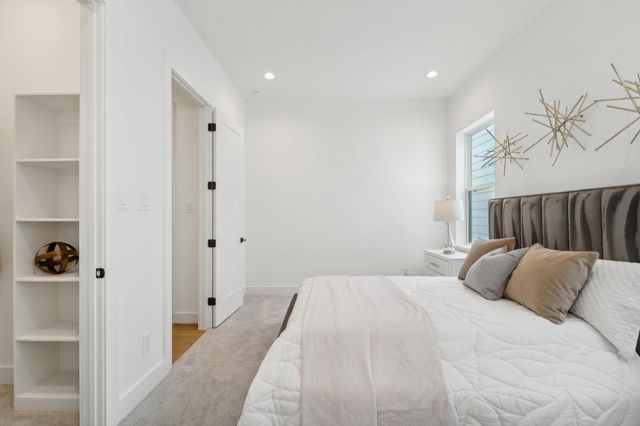 1403 W 21st St B, Houston, TX 77008