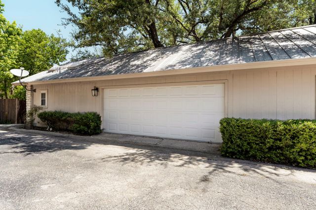 10810 Pinehurst DR 1, Austin, TX 78747