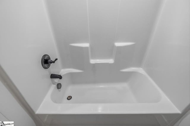 4050 Parris Bridge Road, Boiling Springs, SC 29316