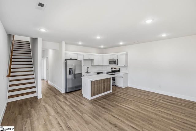 4050 Parris Bridge Road, Boiling Springs, SC 29316