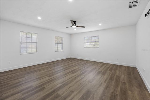 327 SE 50TH AVENUE, Ocala, FL 34471