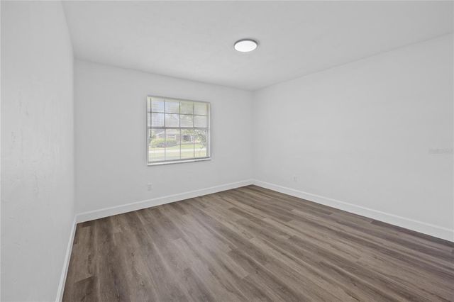 327 SE 50TH AVENUE, Ocala, FL 34471