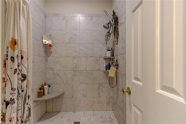 2813 Silas Ridge Road, Winston-salem, NC 27106