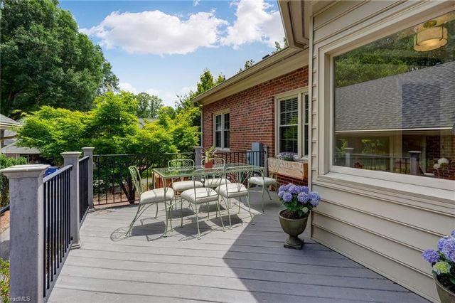 2813 Silas Ridge Road, Winston-salem, NC 27106
