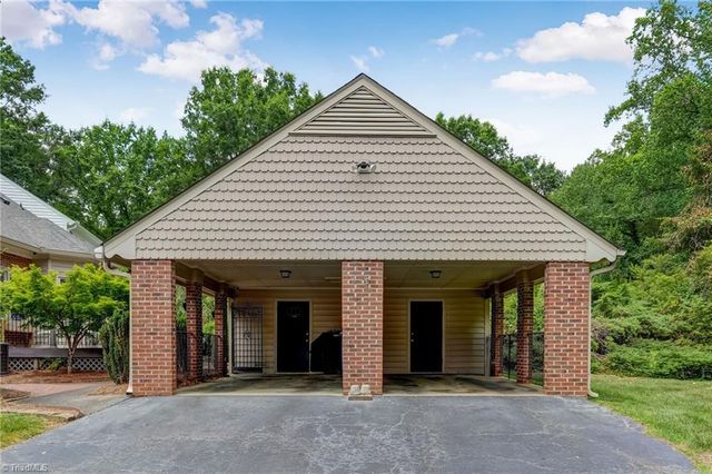 2813 Silas Ridge Road, Winston-salem, NC 27106