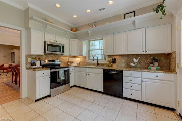 2813 Silas Ridge Road, Winston-salem, NC 27106