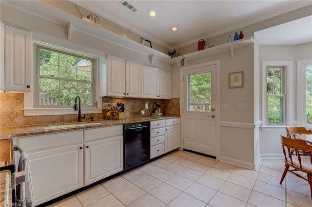 2813 Silas Ridge Road, Winston-salem, NC 27106