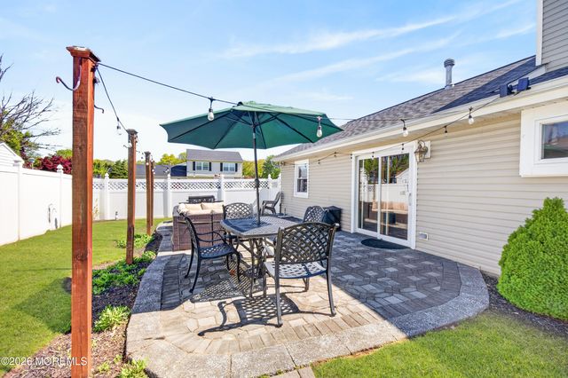 3 Annie Drive, Howell, NJ 07731