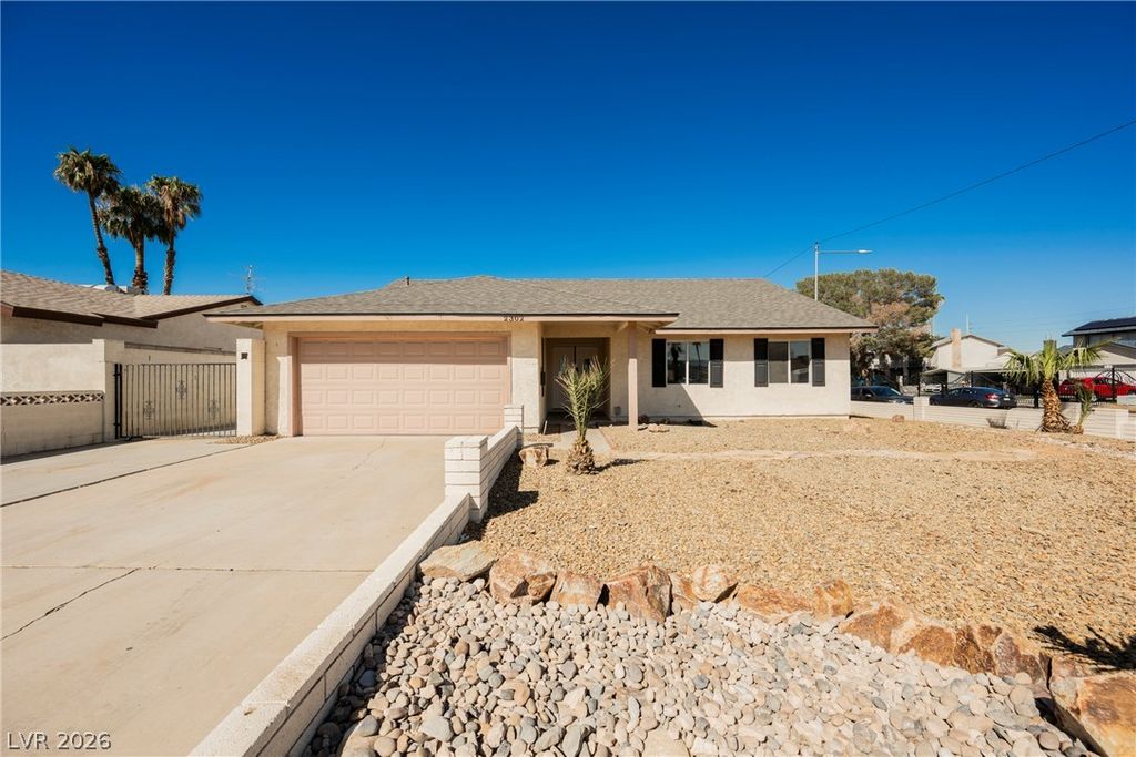 2302 Wagonwheel Avenue, Las Vegas, NV 89119 — photo 2