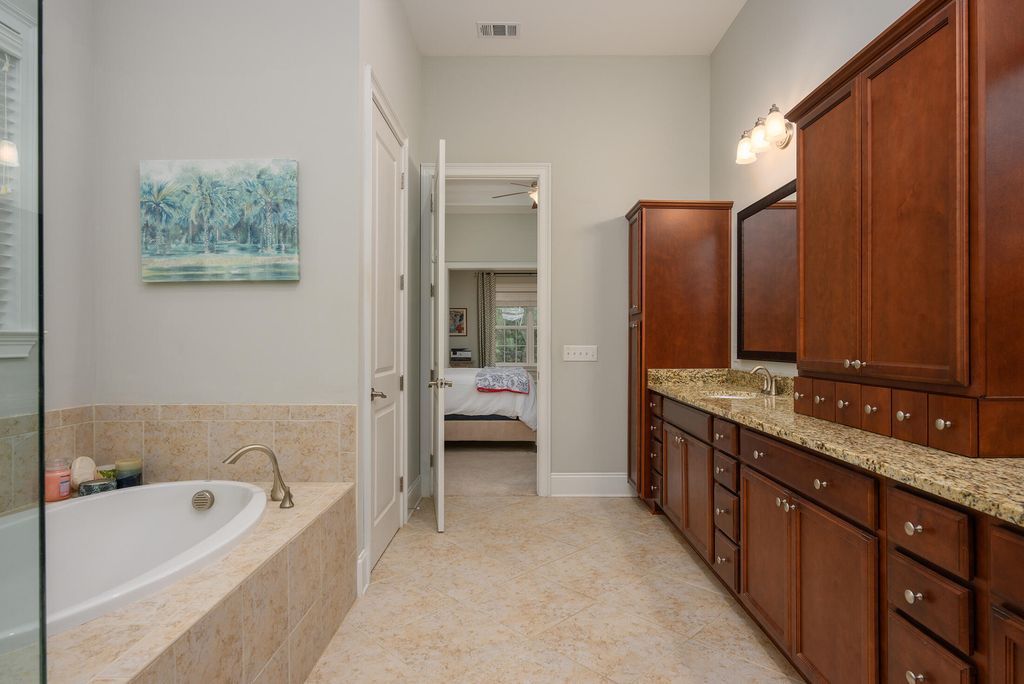 Image 19 of property listing at 17 Cutter Circle, Bluffton, SC 29909