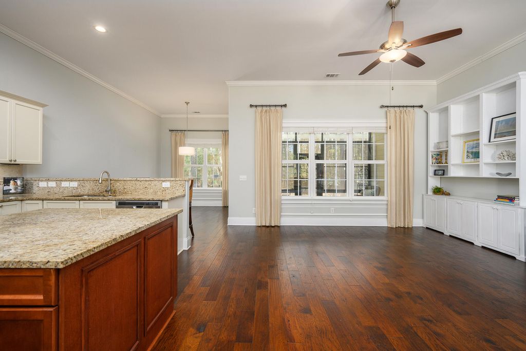 Image 6 of property listing at 17 Cutter Circle, Bluffton, SC 29909